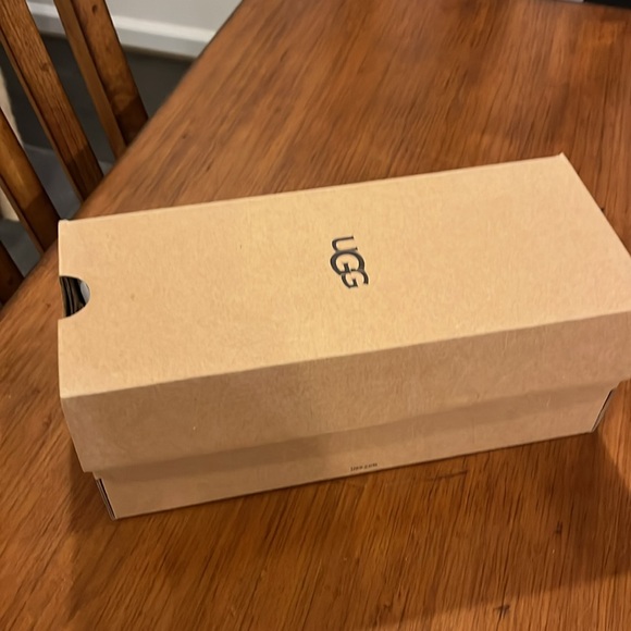 Ugg Fluff II Sheepskin Slide Shoes Sandals new green Womens Size 6 - Picture 12 of 13